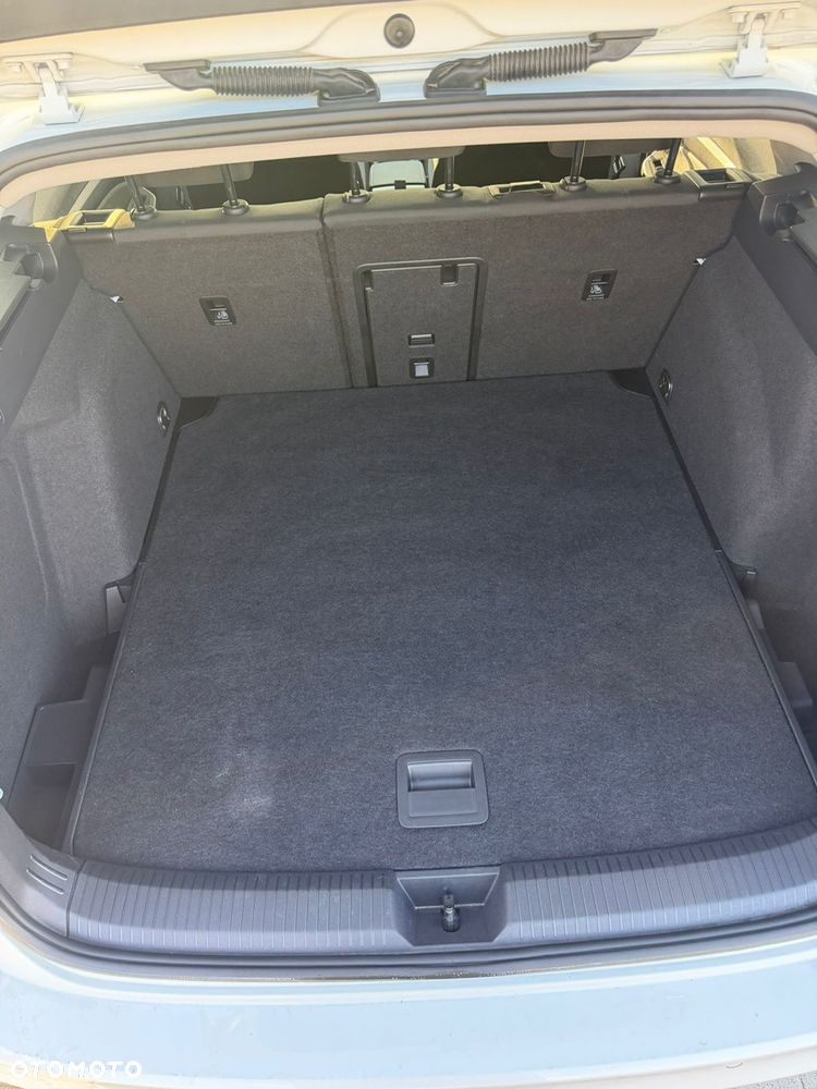 Volkswagen Golf - 17
