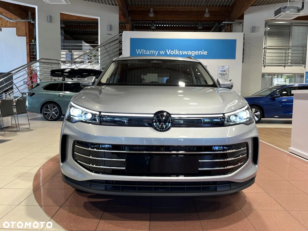 Volkswagen Tiguan 2.0 TDI Elegance DSG - 40