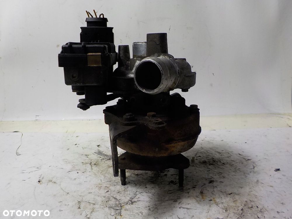 JAGUAR XF X250 2.7D TURBOSPRĘŻARKA TURBINA 6R8Q-6K682-BD - 2