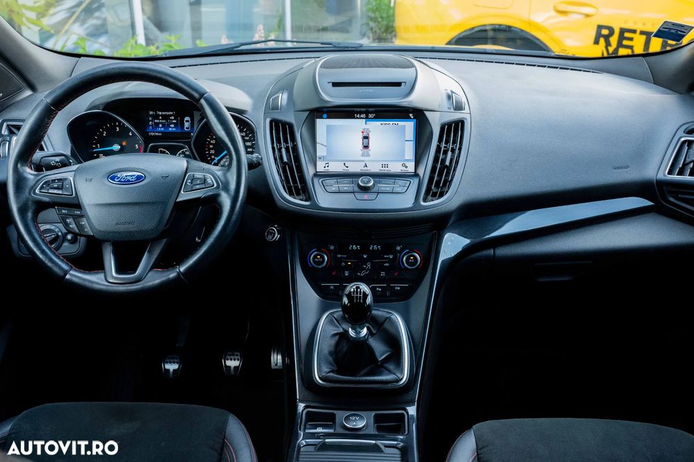 Ford Kuga 2.0 TDCi 4WD ST-Line - 12