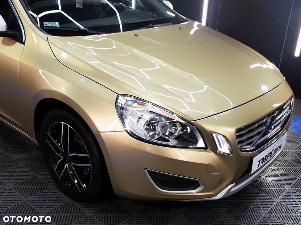Volvo V60 D4 Geartronic - 11