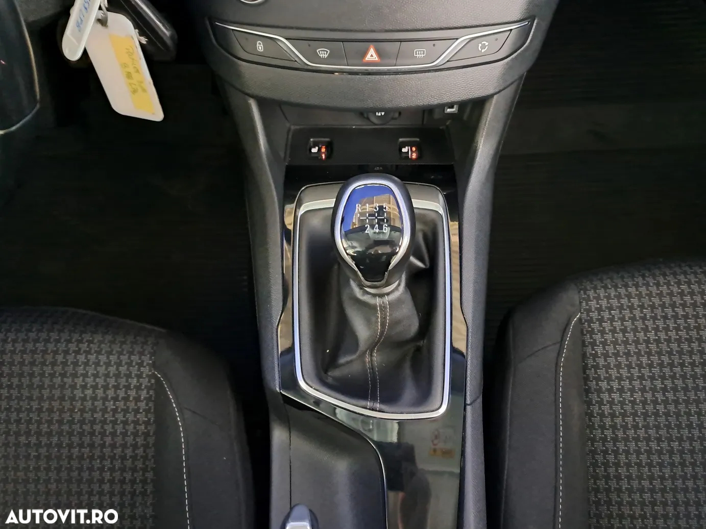 Peugeot 308 - 16