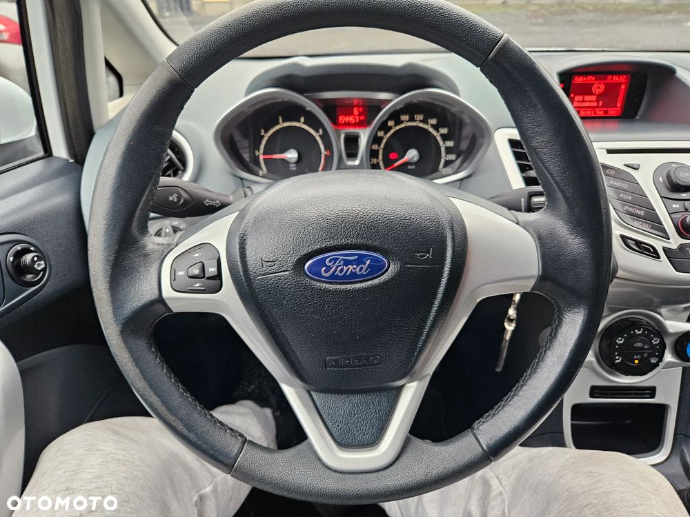 Ford Fiesta 1.4 Champions Edition - 19