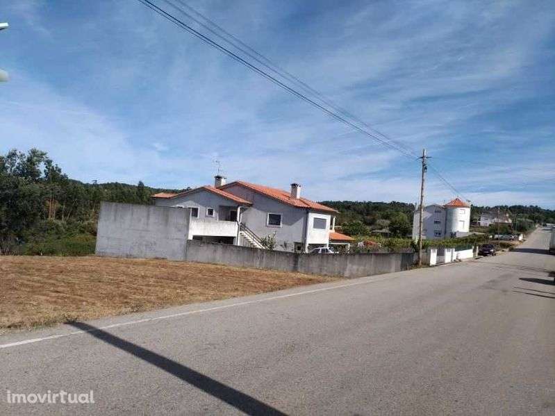 Terreno com viabilidade de construção em Anobra - Grande imagem: 2/10