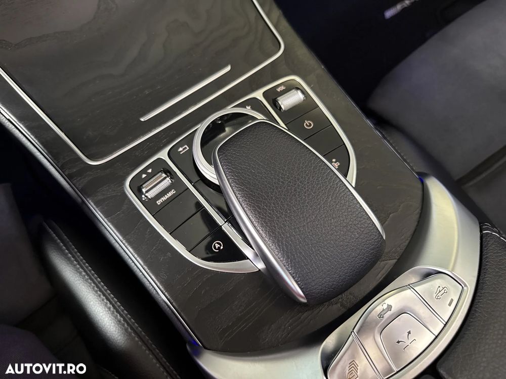 Mercedes-Benz C - 26
