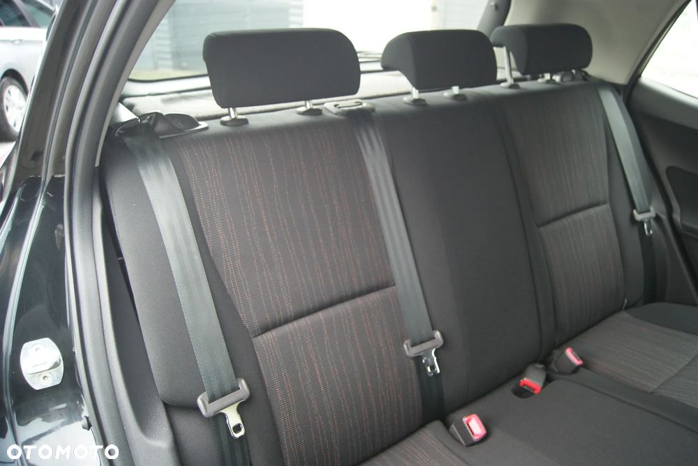 Toyota Auris 1.33 VVT-i Premium + - 27