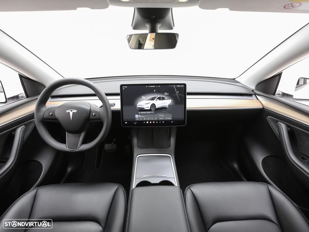 Tesla Model Y RWD - 6