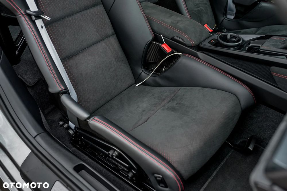 Porsche 911 GT3 - 24