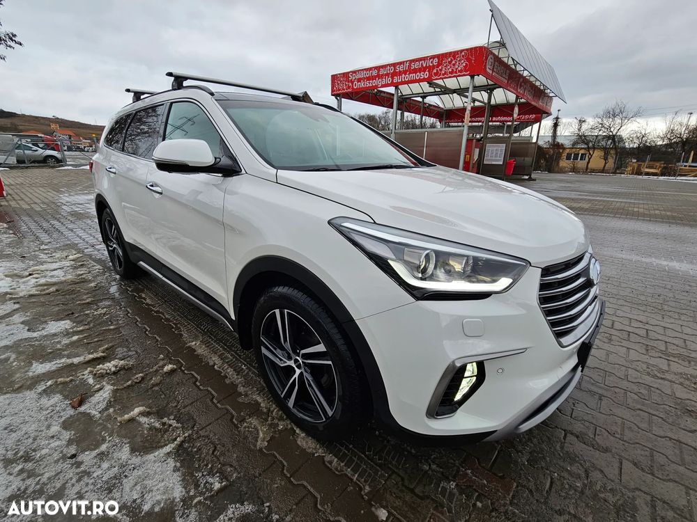 Hyundai Grand Santa Fe 2.2 CRDi ISG 4WD Aut. Luxury - 4