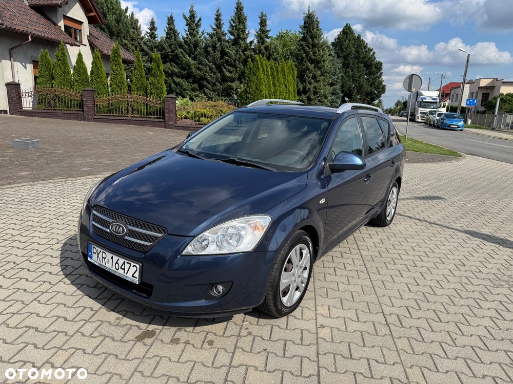 Kia Ceed - 3