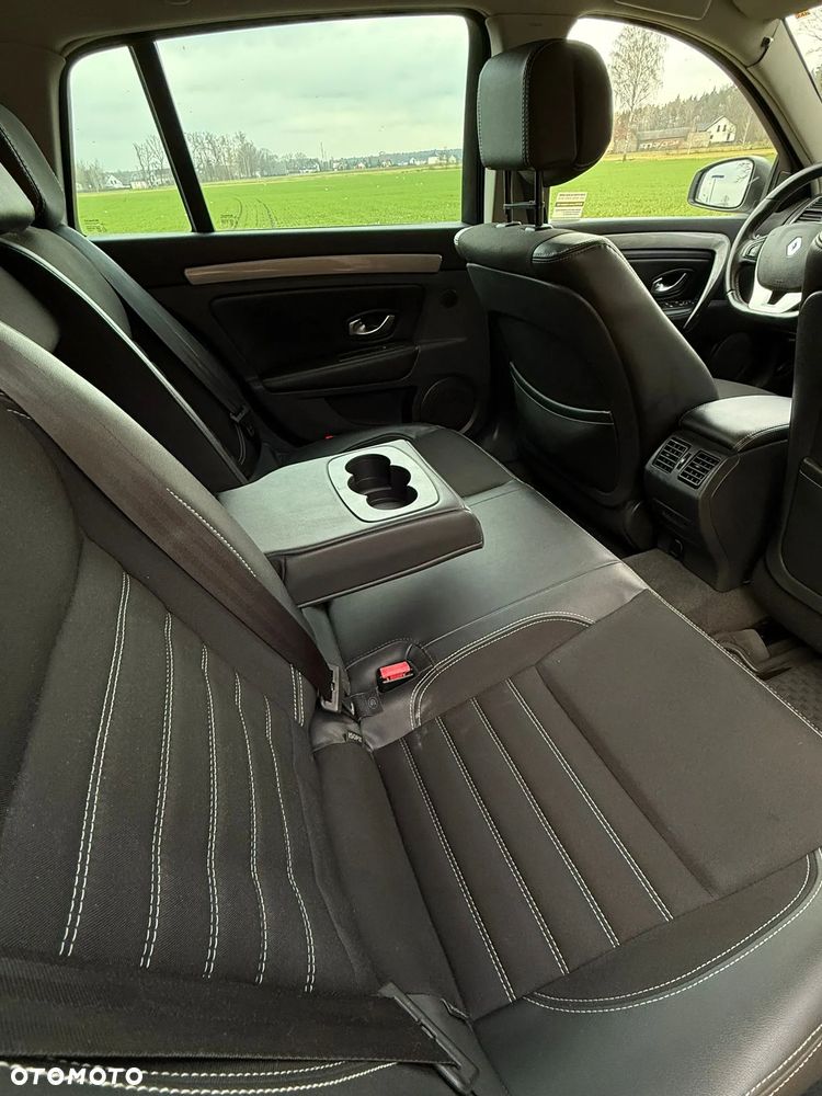 Renault Laguna 2.0 dCi NervaSport ESM - 30