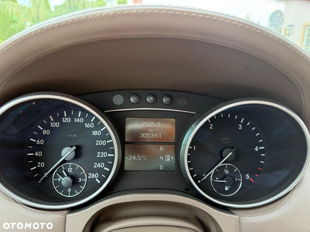 Mercedes-Benz GL 420 CDI - 19