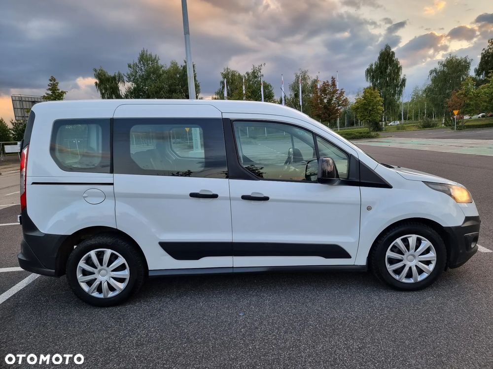 Ford Transit Connect - 16