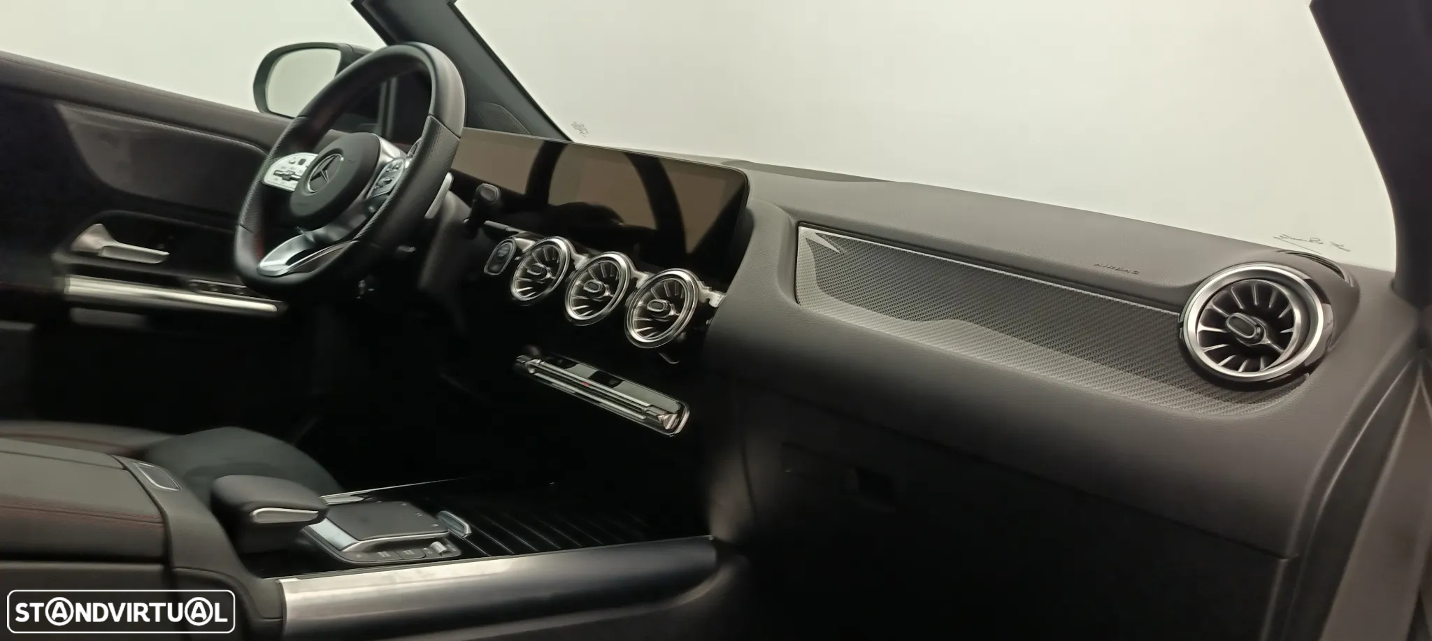 Mercedes-Benz GLA 180 d AMG Line - 20