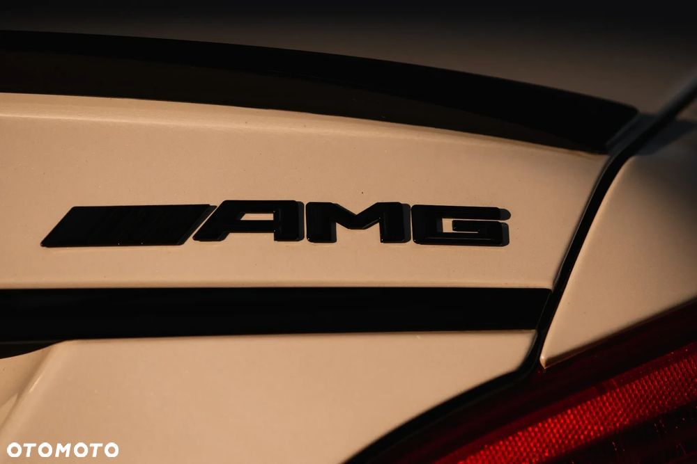 Mercedes-Benz CLS - 4