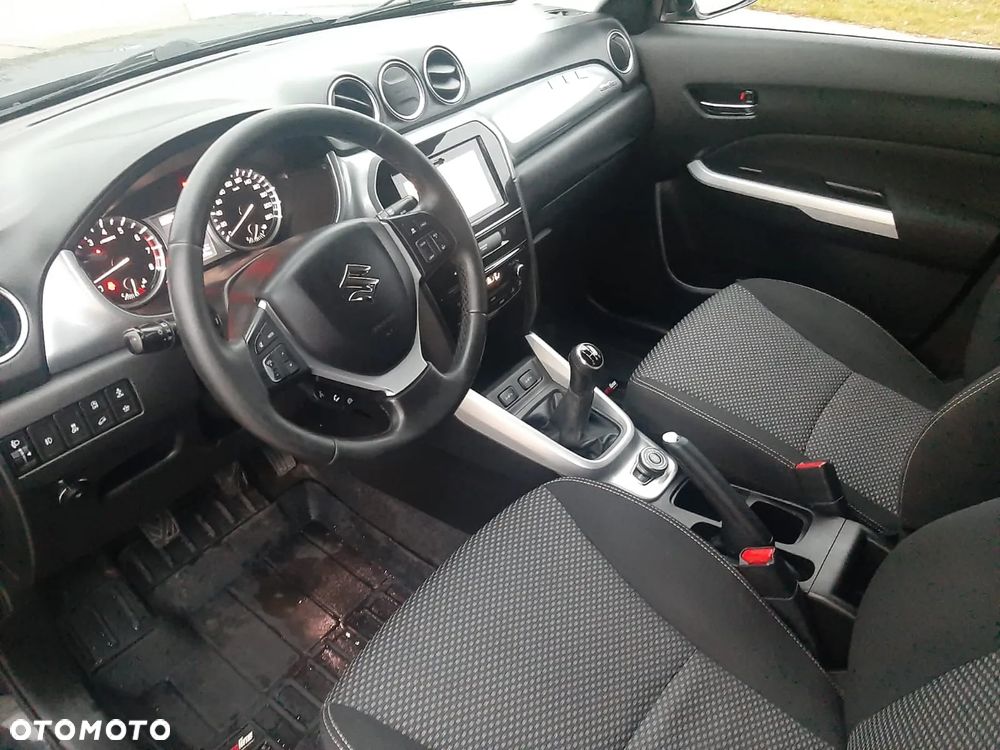 Suzuki Vitara 1.6 (4x4) Allgrip Comfort - 23