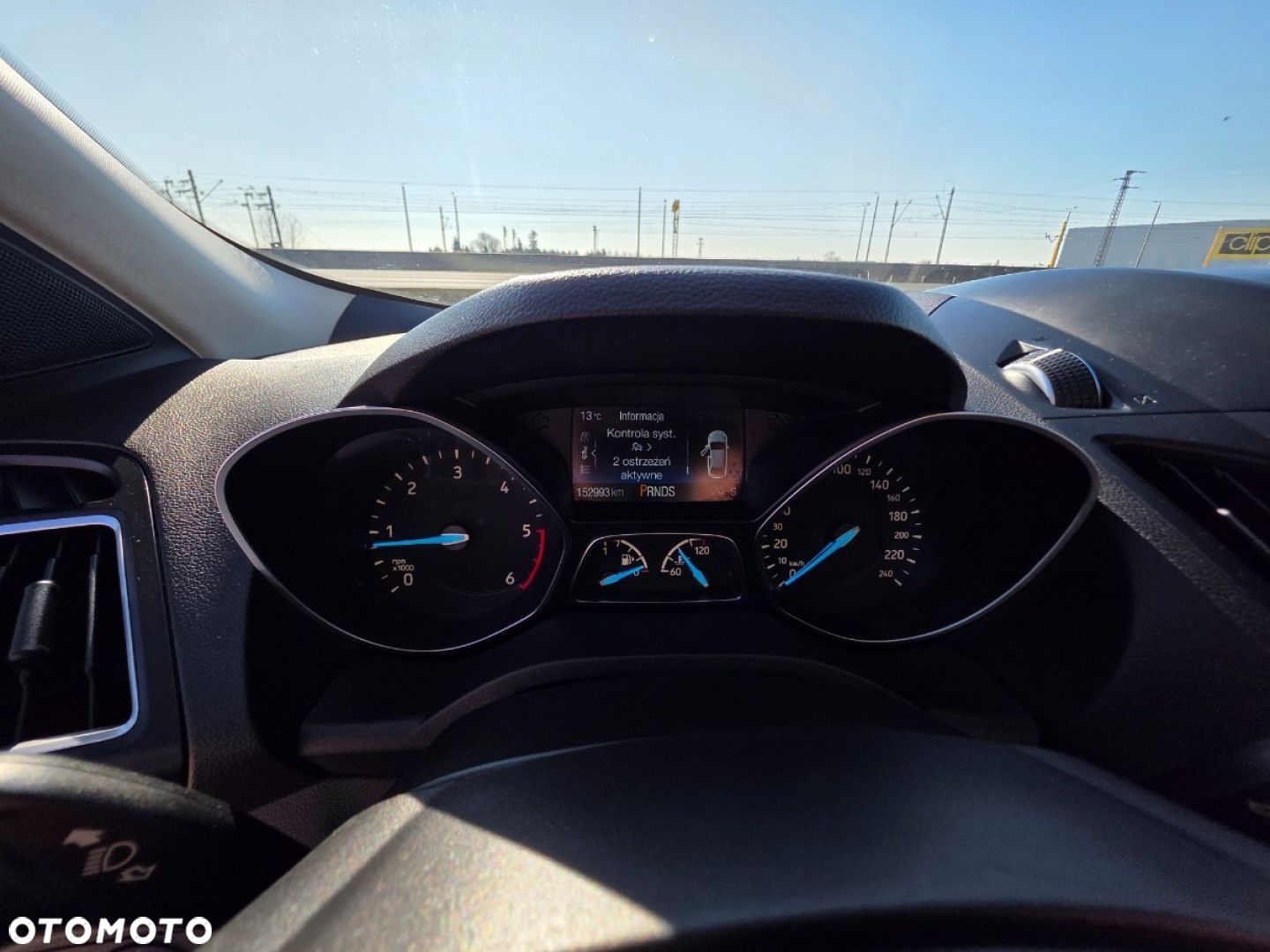 Ford Kuga - 16