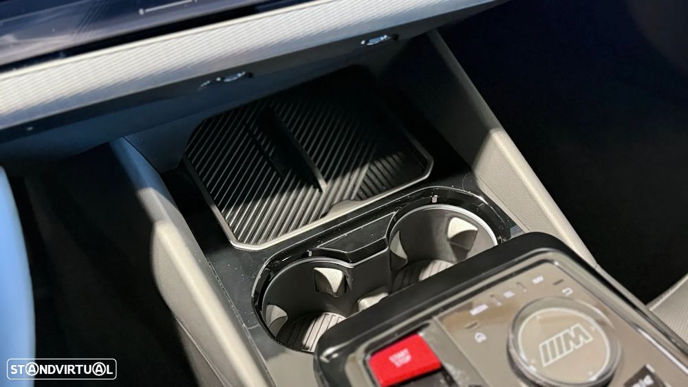 BMW M5 Touring xDrive - 34