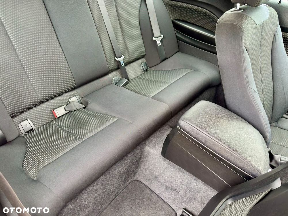 BMW Seria 1 116d - 23
