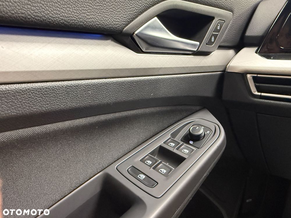 Volkswagen Golf - 18