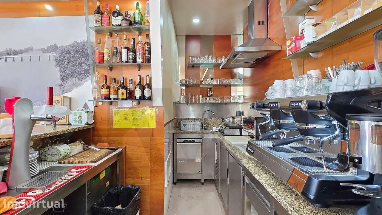 Amplo Espaço Comercial em Sarrazola – Cacia - Grande imagem: 5/20