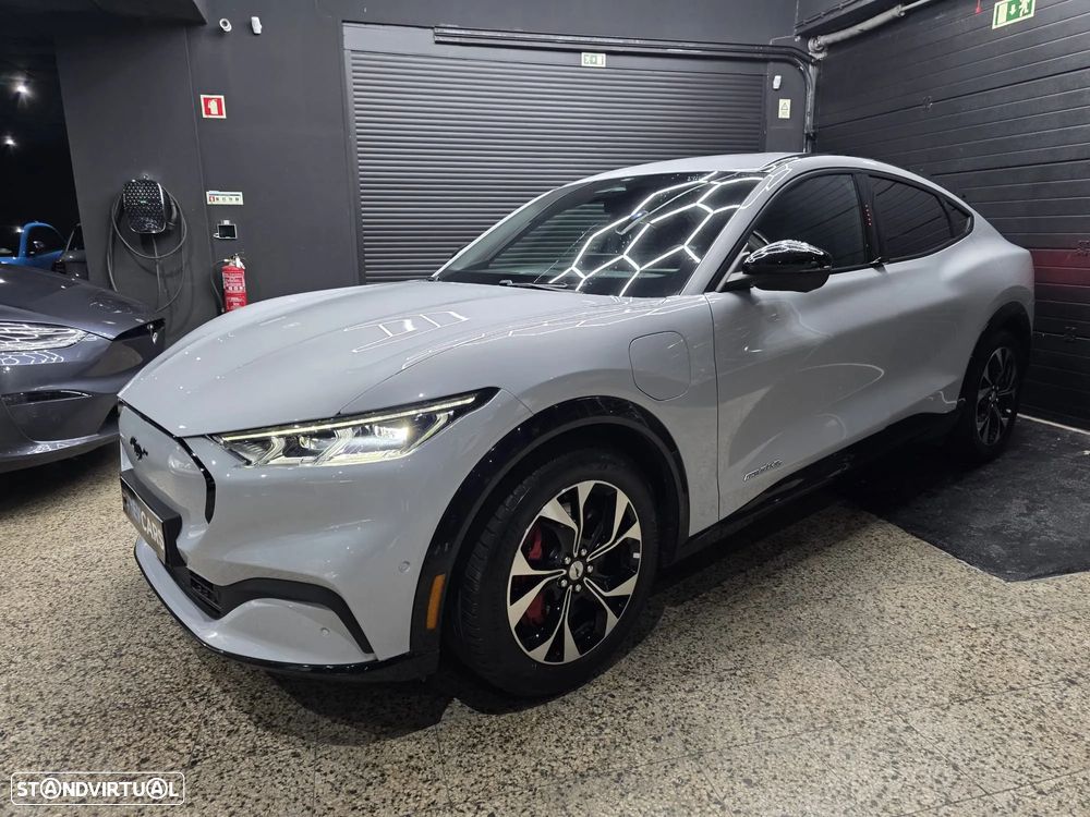 Ford Mustang Mach-E AWD PREMIUM - 8