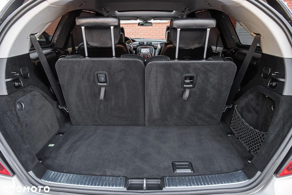 Mercedes-Benz Klasa R 500 L 4-Matic - 33