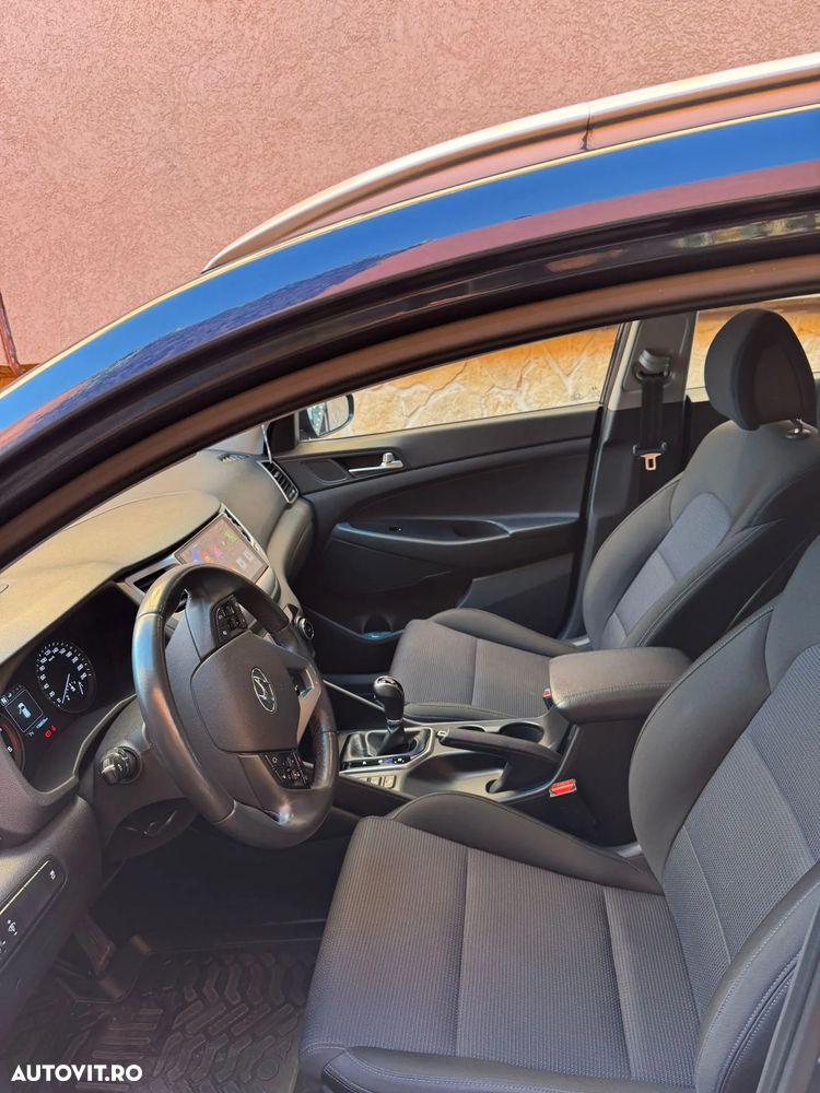 Hyundai Tucson 2.0 CRDI 4WD 6AT Style - 8