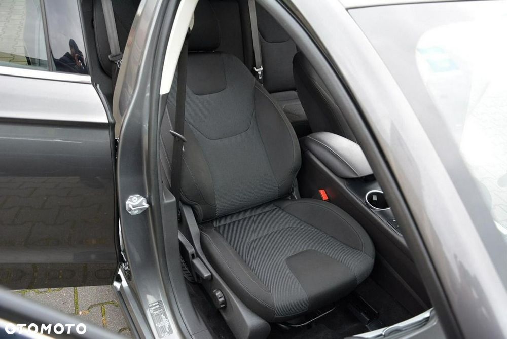 Ford Mondeo - 17