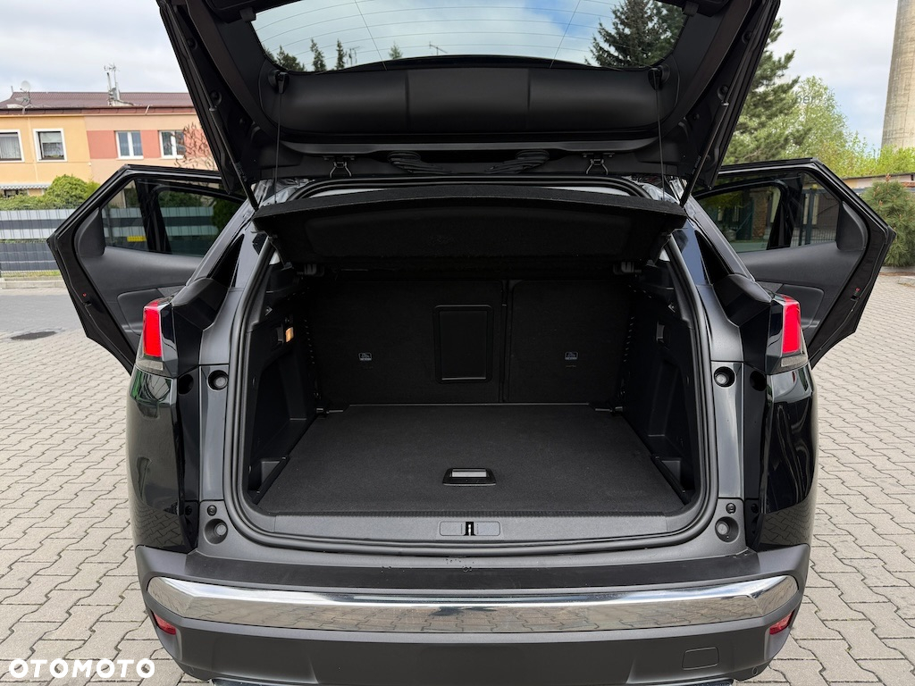 Peugeot 3008 1.5 BlueHDi Allure S&S EAT8 - 36