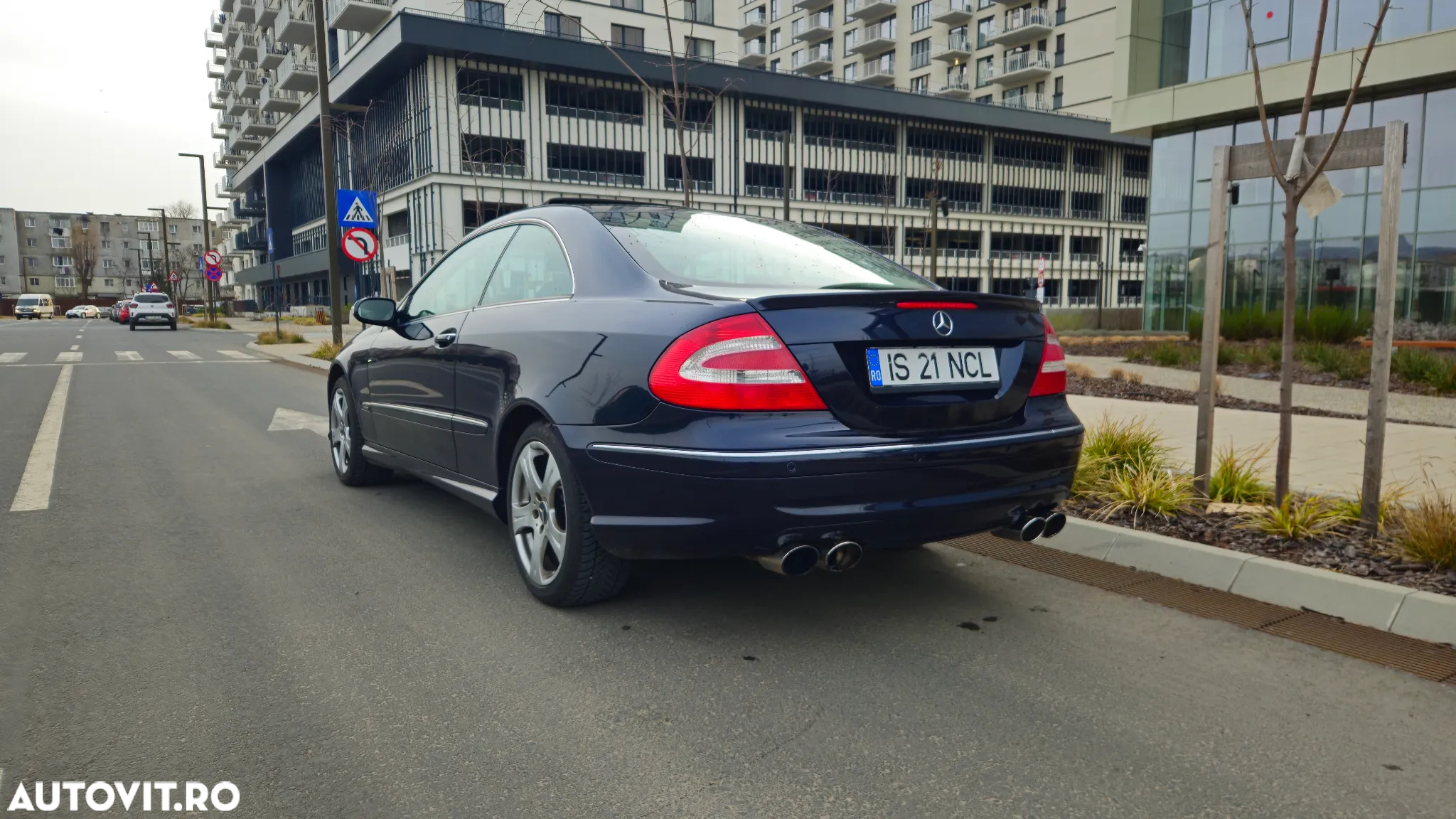 Mercedes-Benz CLK - 6