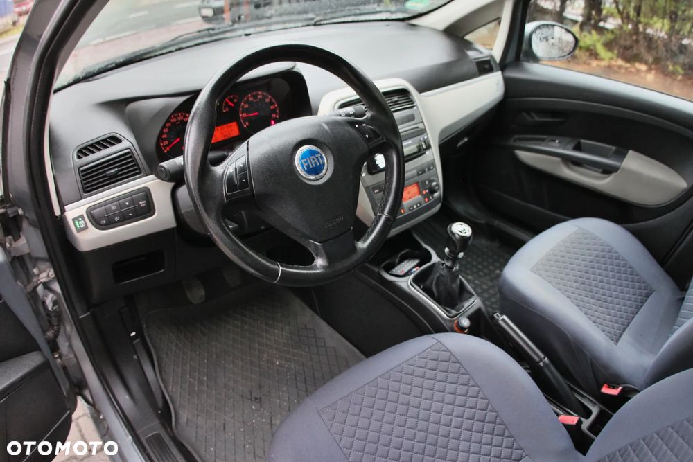Fiat Grande Punto - 19