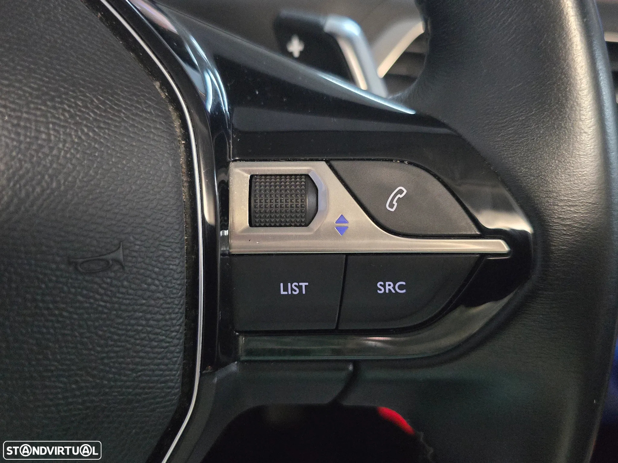 Peugeot 3008 1.2 PureTech Allure Pack EAT8 - 20