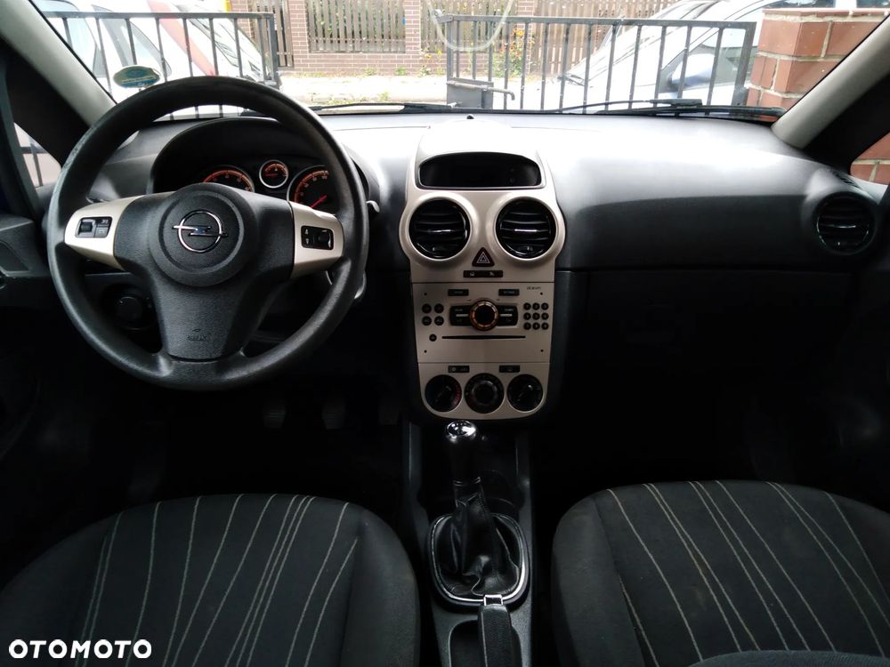 Opel Corsa 1.2 16V Enjoy - 5