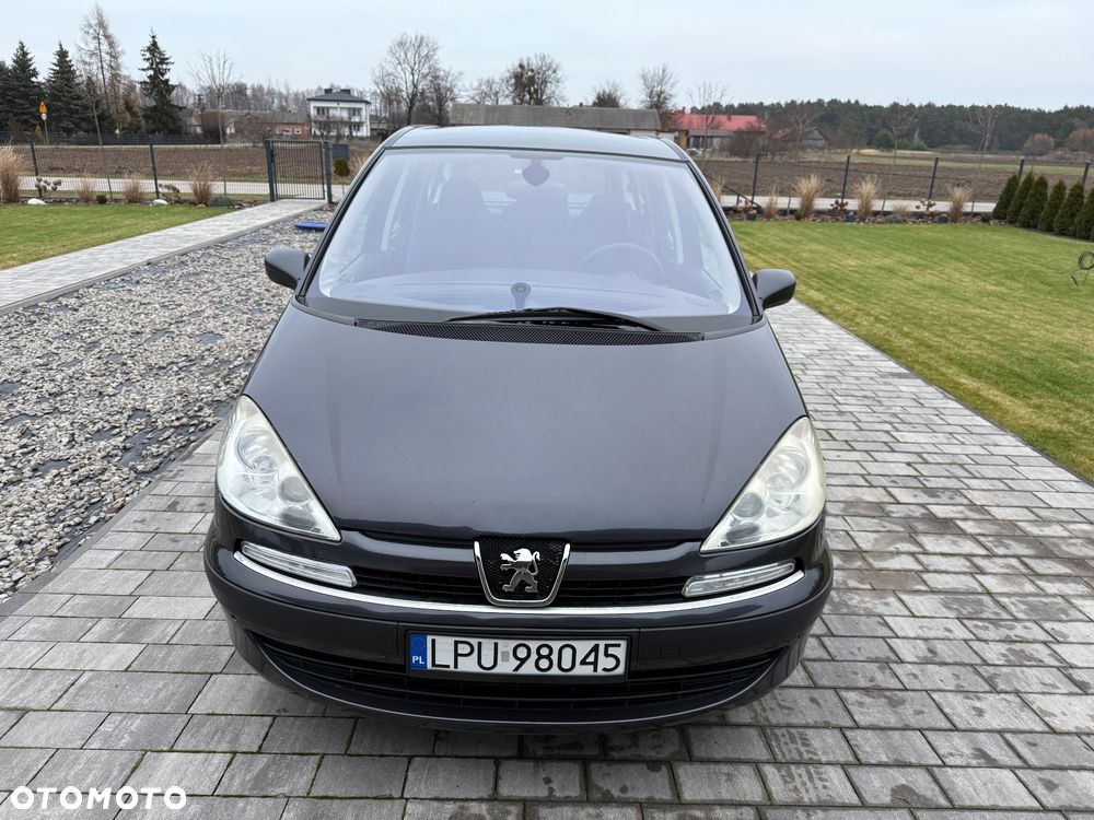 Peugeot 807 - 8