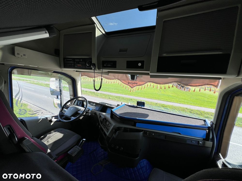 Volvo FH - 17