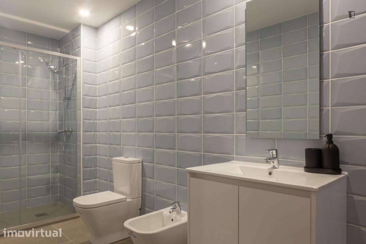 Apartamento com 1 quartos - localizado em Matosinhos Porto - Grande imagem: 2/17