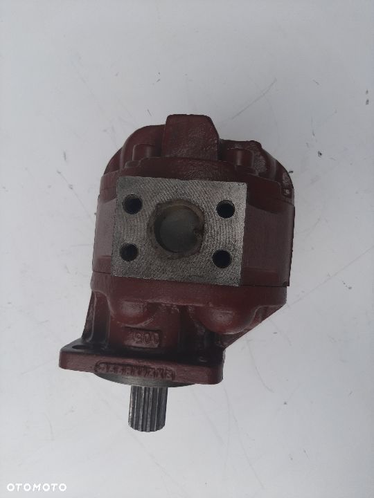 Pompa zębata Ostrówek P-8 do Koparko-ładowarki - 3