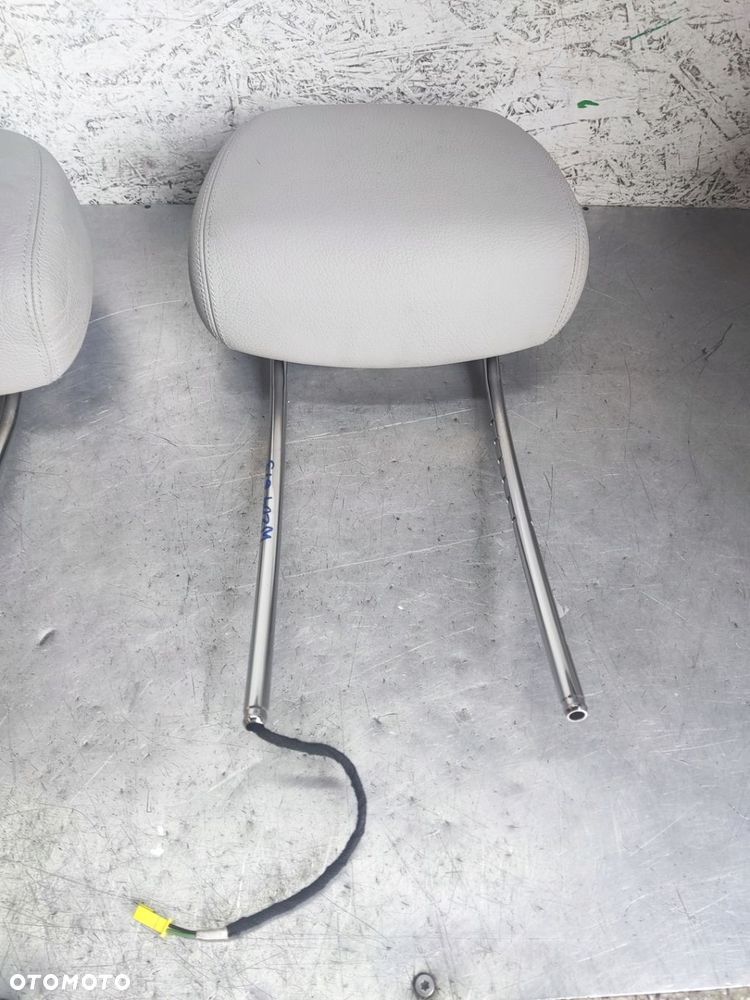 MERCEDES C KLASA W204 LIFT ZAGŁÓWEK FOTELA PRZÓD SKÓRA JASNA - 2