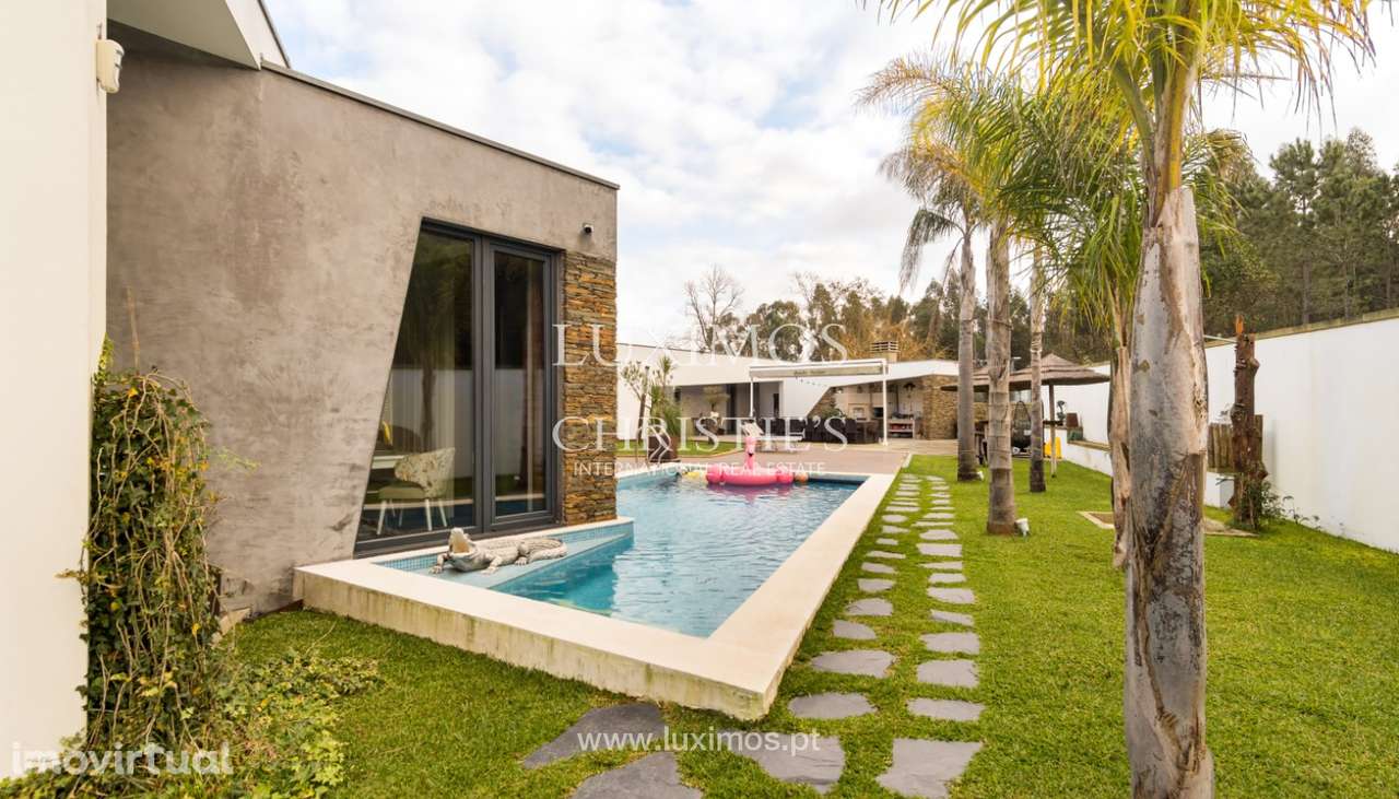 Venda: Moradia térrea com piscina, campo de jogos e jardim, em Ovar - Grande imagem: 3/25