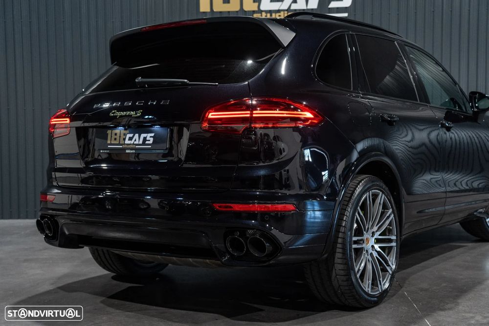 Porsche Cayenne S E-Hybrid - 48