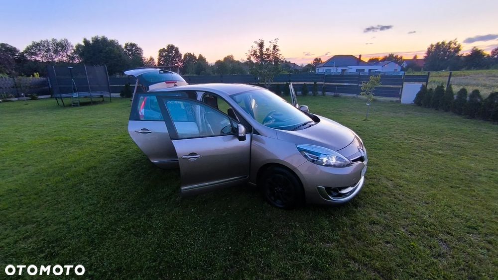 Renault Scenic dCi 110 LIMITED - 29