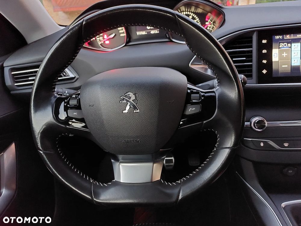 Peugeot 308 130 e-THP Stop & Start Allure - 4