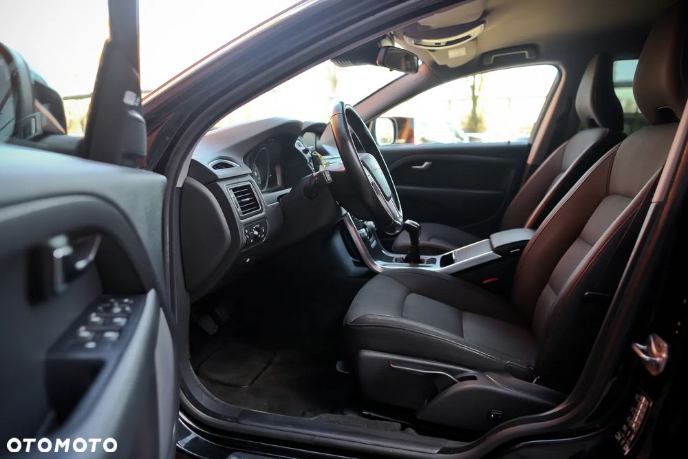 Volvo XC 70 D4 Momentum - 19