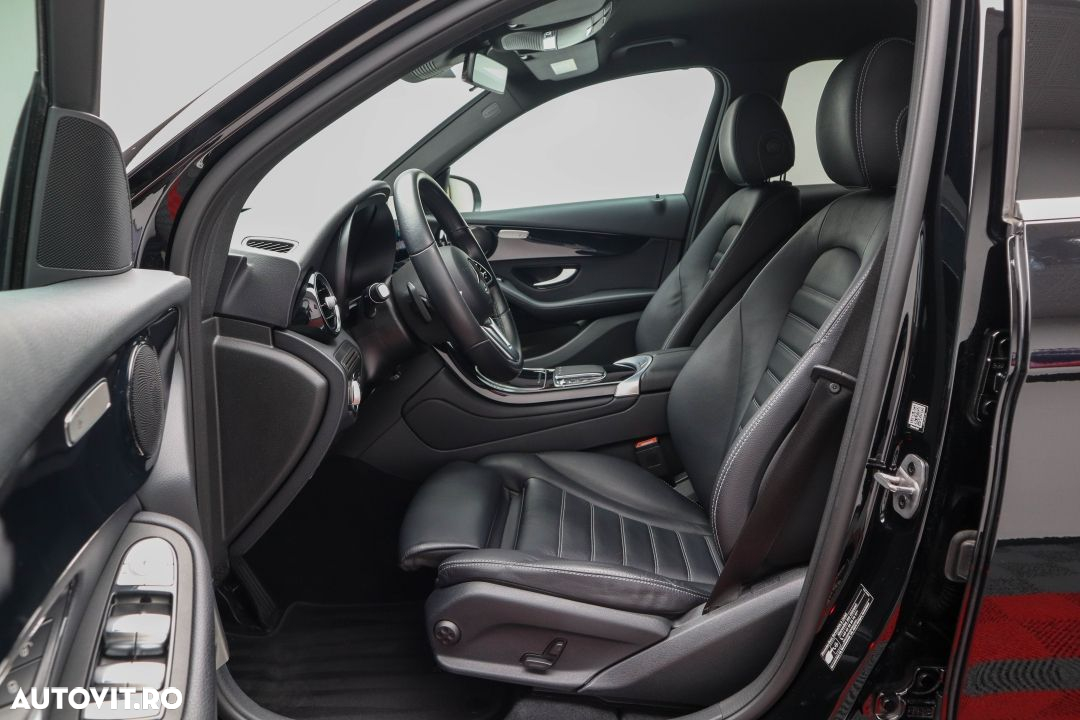 Mercedes-Benz GLC 300 e 4Matic 9G-TRONIC - 23