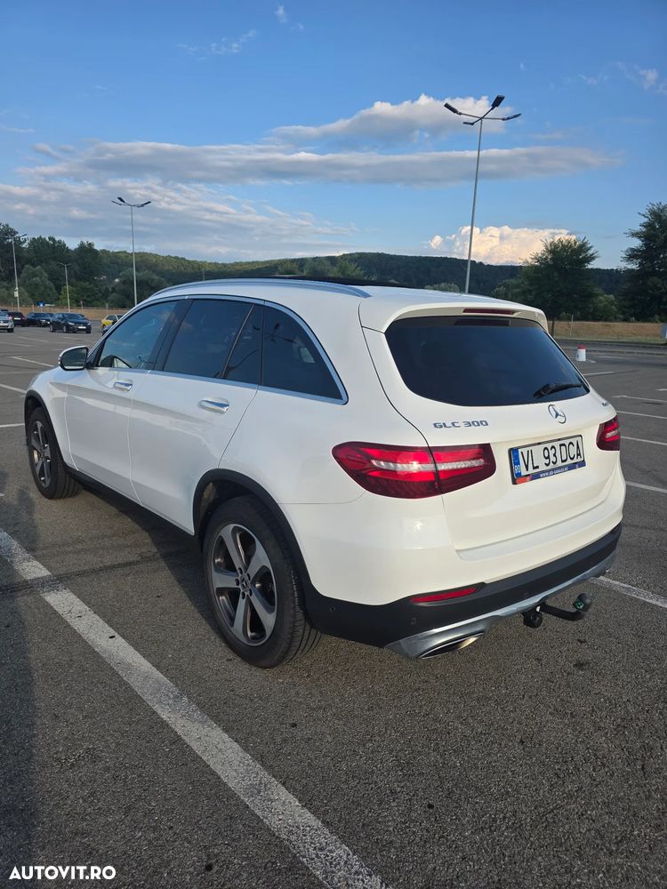 Mercedes-Benz GLC - 29