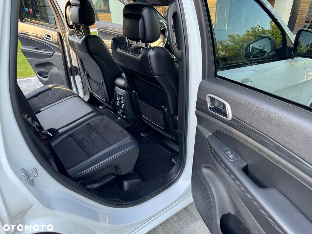 Jeep Grand Cherokee - 10
