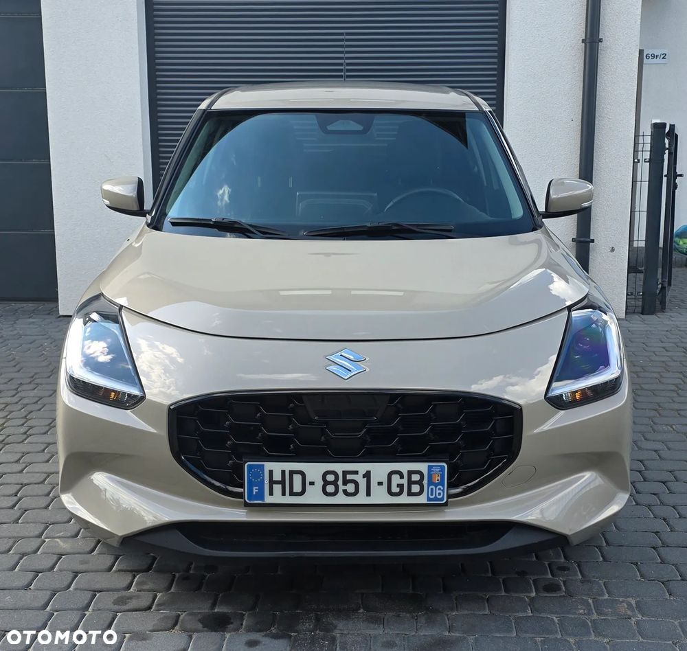 Suzuki Swift 1.2 Dualjet SHVS Premium CVT - 2