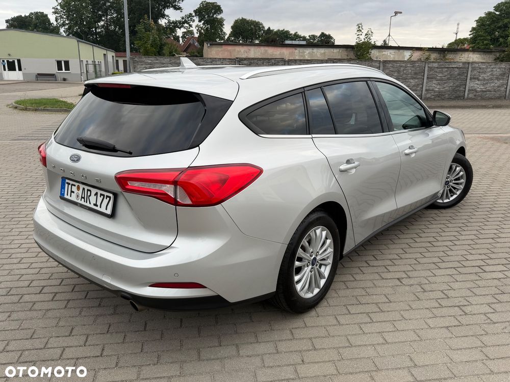Ford Focus 2.0 EcoBlue Titanium Business - 12