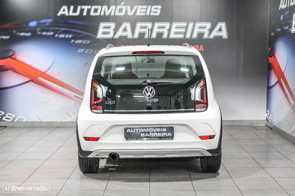 VW Cross Up! 1.0 - 24